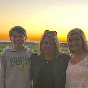 Meet your Posher, Kenly